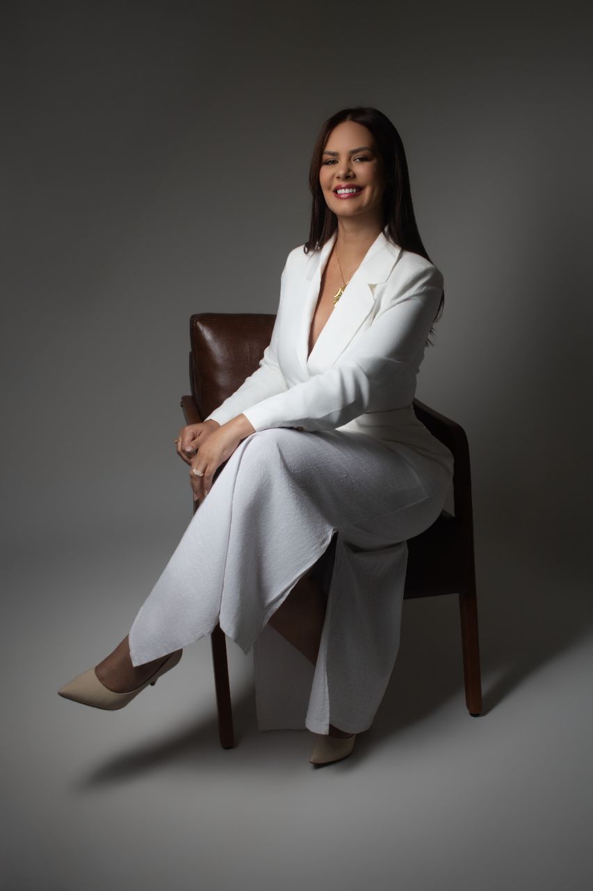 Dra. Fernanda Rabelo na clínica